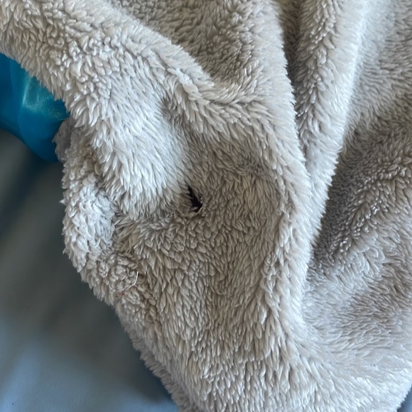 Shark Snuggie - Picture 7 of 8